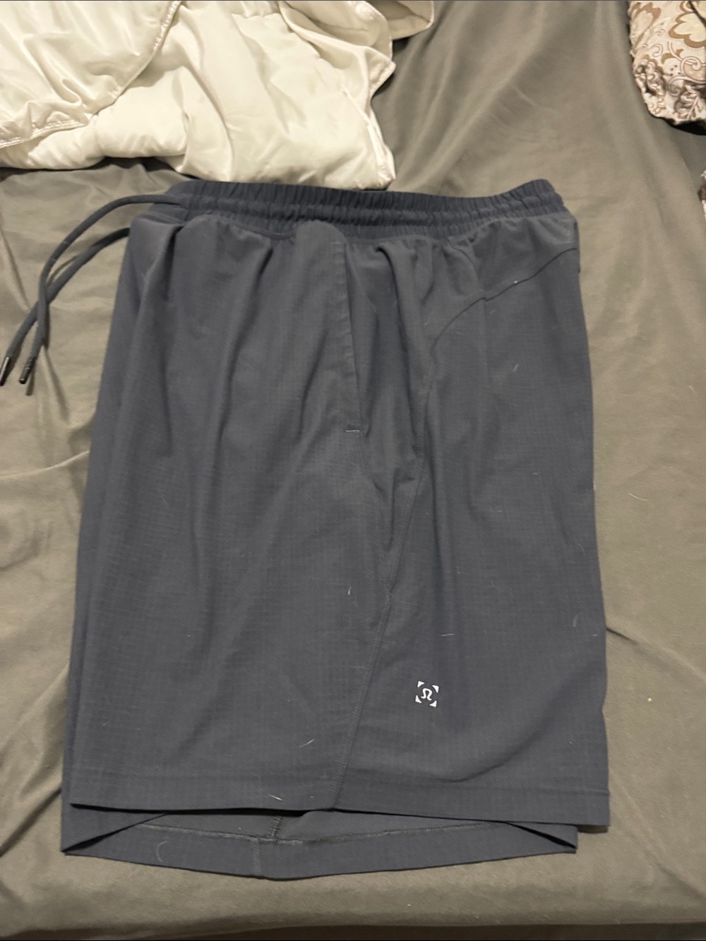 lululemon athletica Men's Athletic Shorts in Charcoal Gray